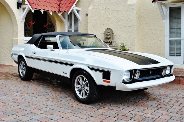 351 Cleveland Engine with working AC New convertible Top with Glass Rear Window 1973 Ford Mustang