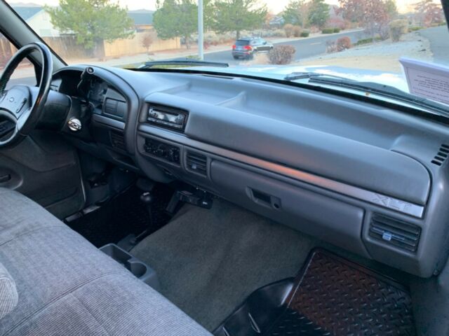 1993 Ford F-150 XLT 4X4 - photo 11