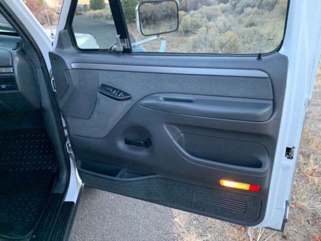 1993 Ford F-150 XLT 4X4 - photo 12