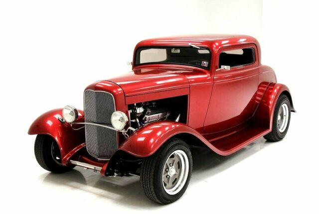 351W V8 Perfect Cayenne Pearl Red Custom Two-Tone Interior Outlaw Body 1932 Ford Coupe