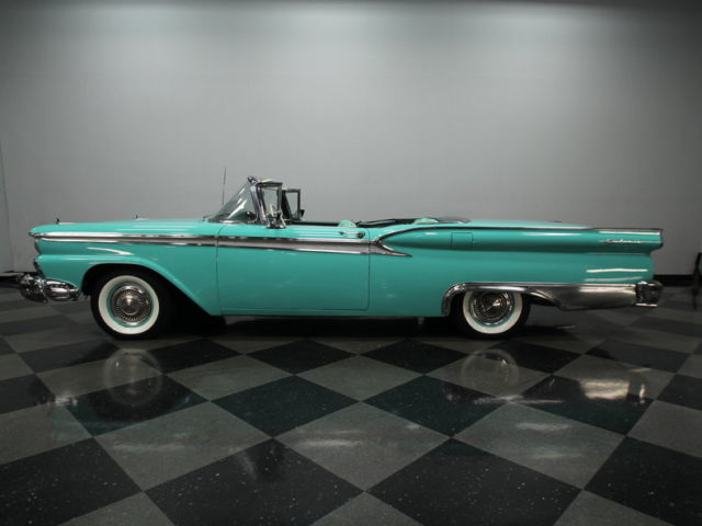 1959 Ford Galaxie Skyliner - photo 2