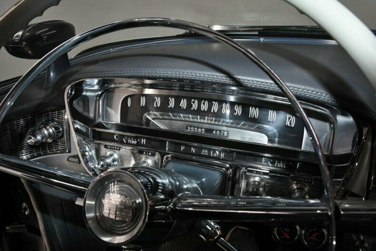 1956 Cadillac 60 Special Fleetwood - photo 2