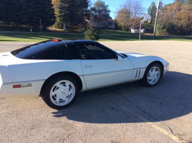 1988 Chevrolet Corvette - photo 4