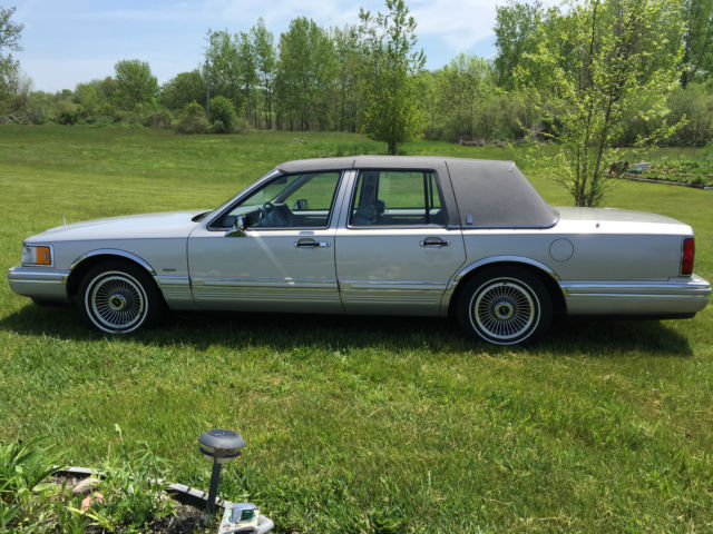 1992 Lincoln Town Car - photo 4
