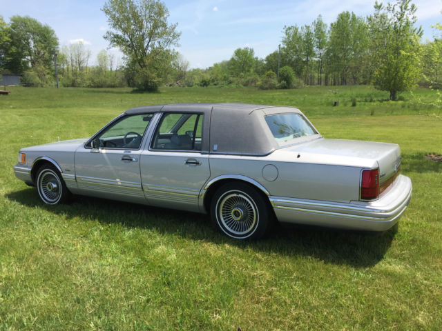 1992 Lincoln Town Car - photo 5
