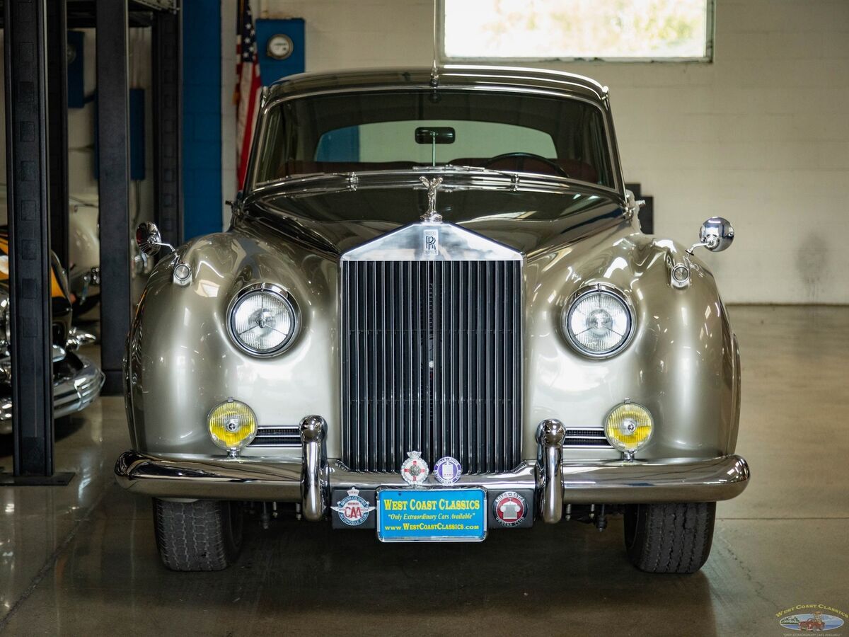 1957 Rolls-Royce Silver Cloud I H.J Mulliner Sedan - photo 13