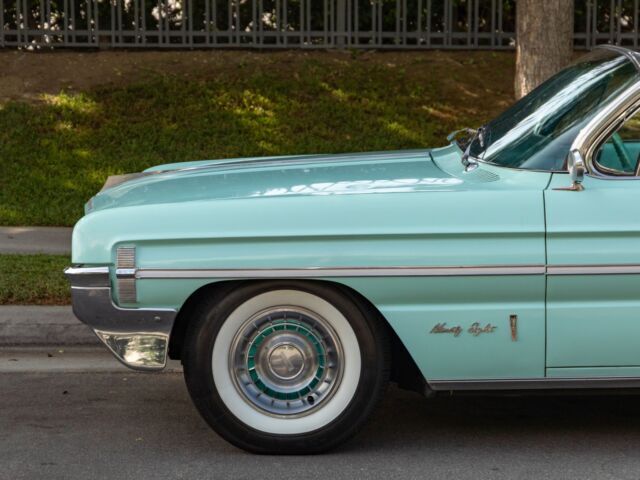 1961 Oldsmobile Series 98 394/325HP V8 Convertible - photo 2