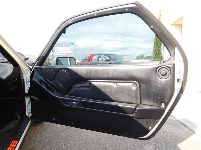 1984 Porsche 928 -- - photo 9