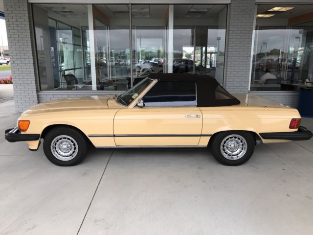 1981 Mercedes-Benz 300-Series 380SL - photo 2