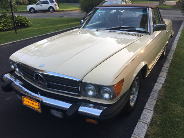 380SL, V8, 170k, Auto, PS/PB/PW New OEM Top !!CLEAN!! 1984 Mercedes-Benz SL-Class