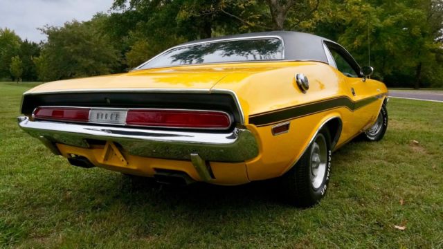 1970 Dodge Challenger R/T 6 PACK - photo 11