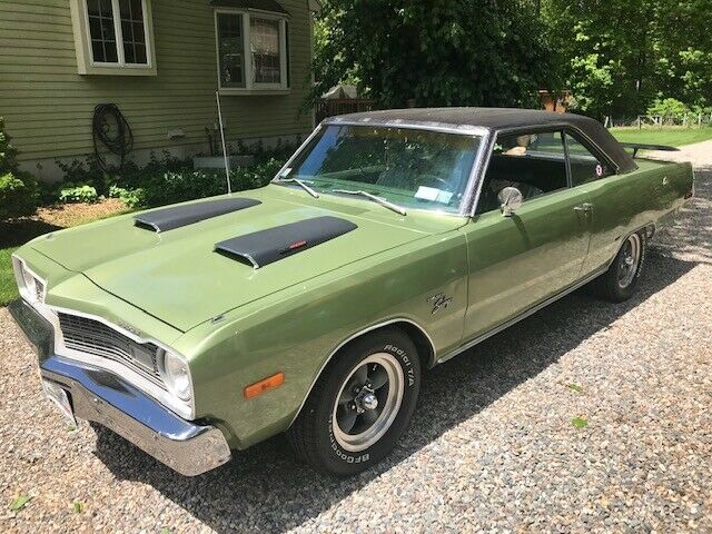 383 Big Block TKO 5-speed Pistol Grip Original Paint Gator Grain Top No Rust 1973 Dodge Dart Swinger