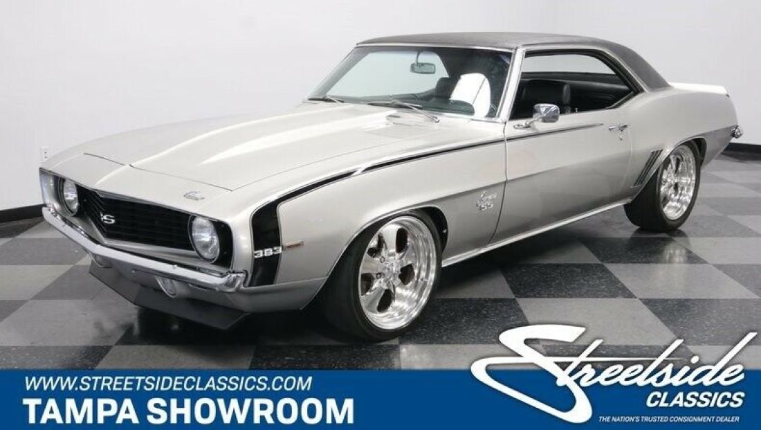 383 STROKER V8 5 SPEED TKO600 P/S P/B UPGRADED SUSPENSION GORGEOUS PAINT 1969 Chevrolet Camaro SS Restomod