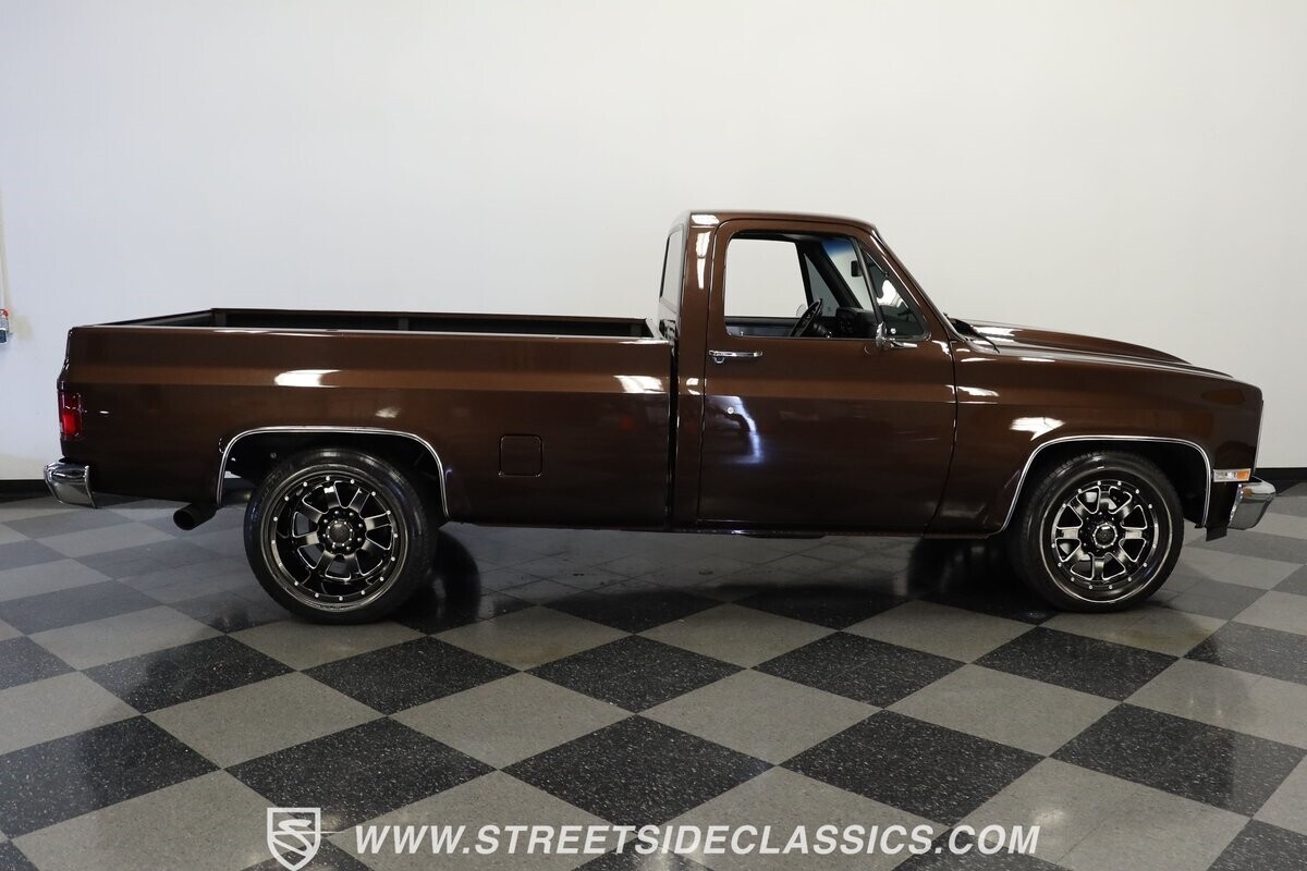 1983 GMC C2500 Restomod - photo 13