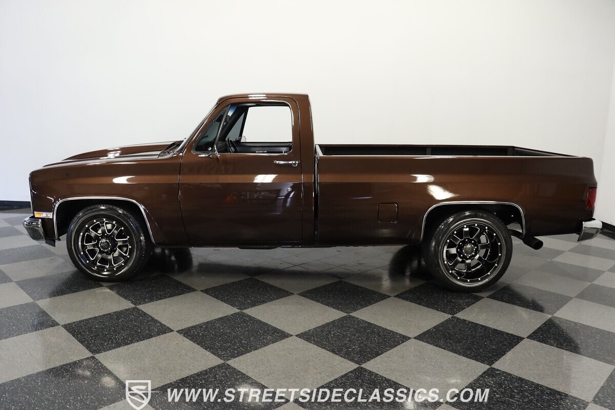1983 GMC C2500 Restomod - photo 3