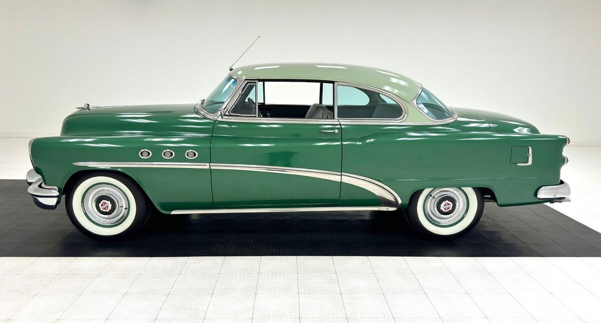 1953 Buick Special Riviera 2 Door Hardtop - photo 2