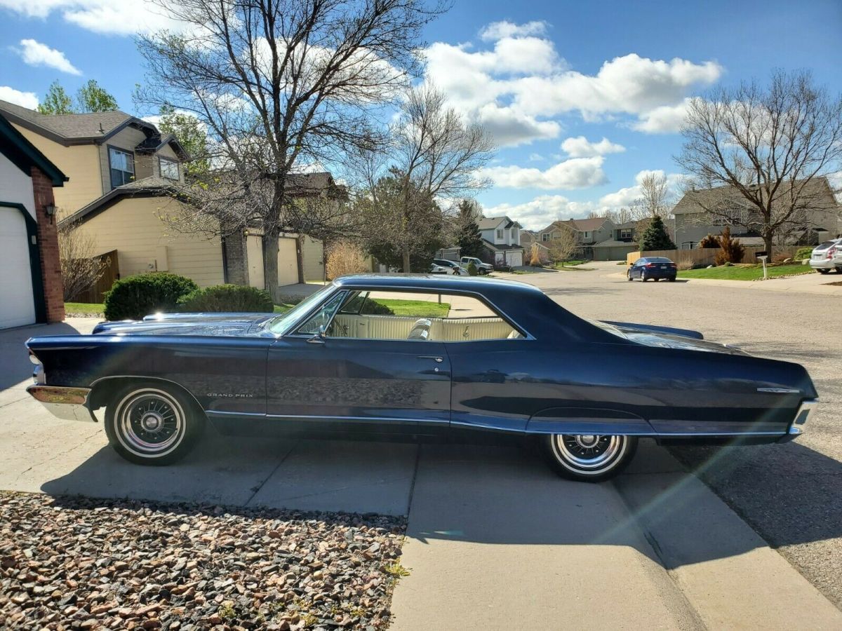 1965 Pontiac Grand Prix - photo 2