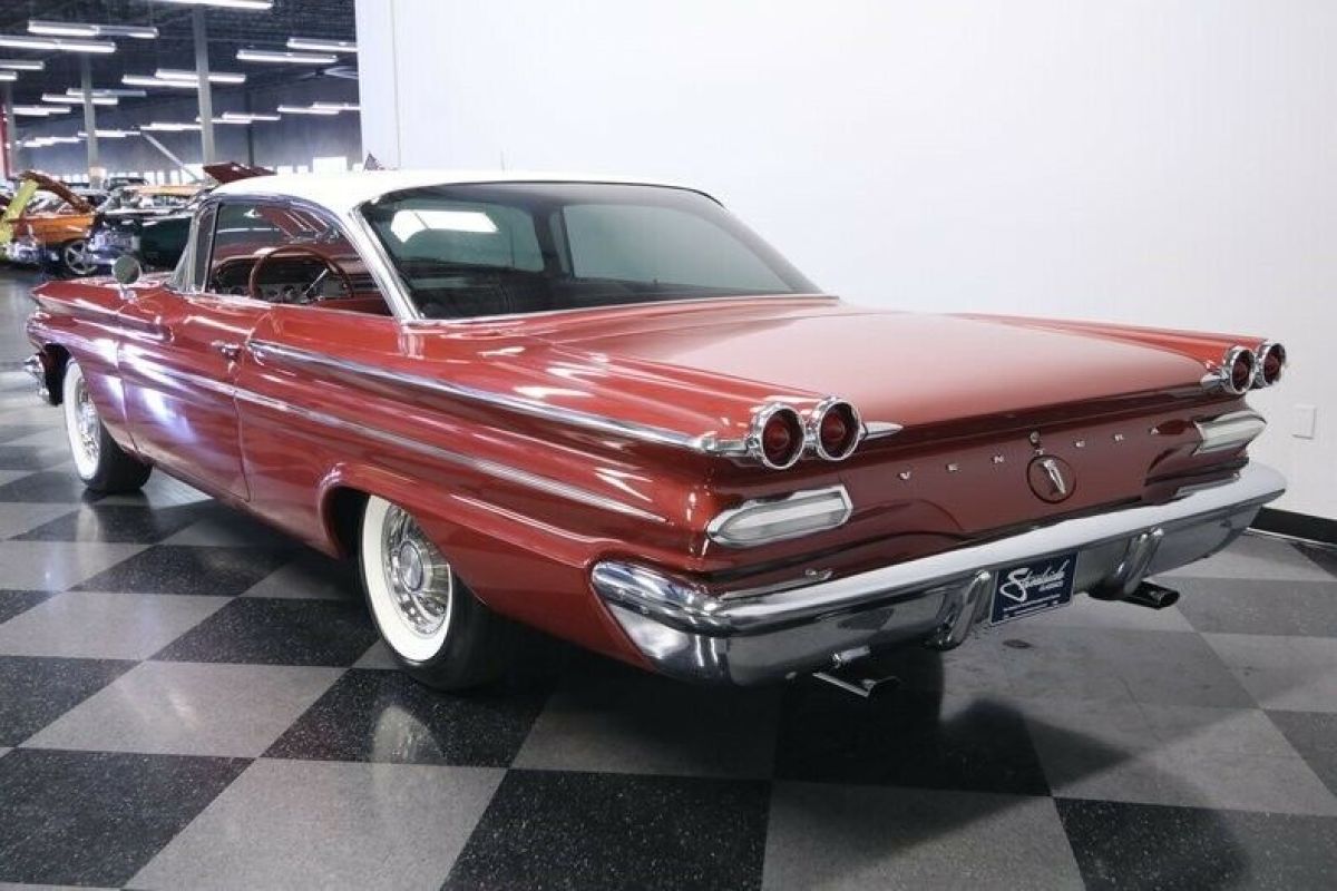 1960 Pontiac Ventura Bubble Top - photo 10