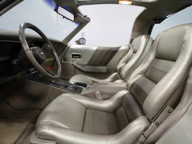 1982 Chevrolet Corvette Collectors Edition - photo 4