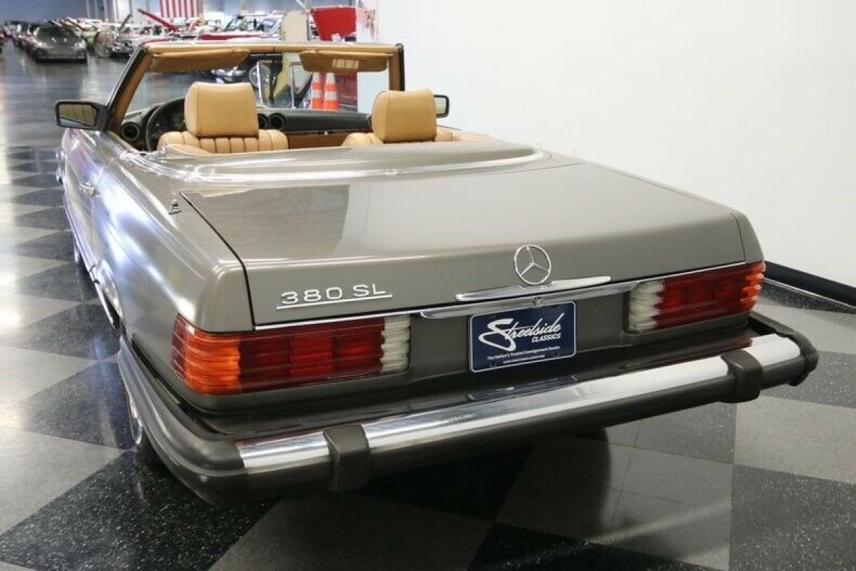 1983 Mercedes-Benz SL-Class - photo 11