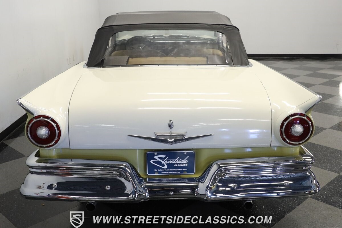 1957 Ford Fairlane 500 Sunliner - photo 9