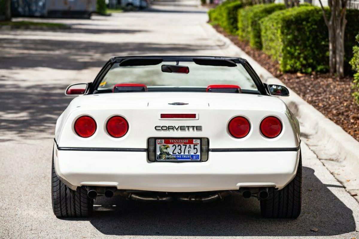 1988 Chevrolet Corvette - photo 8