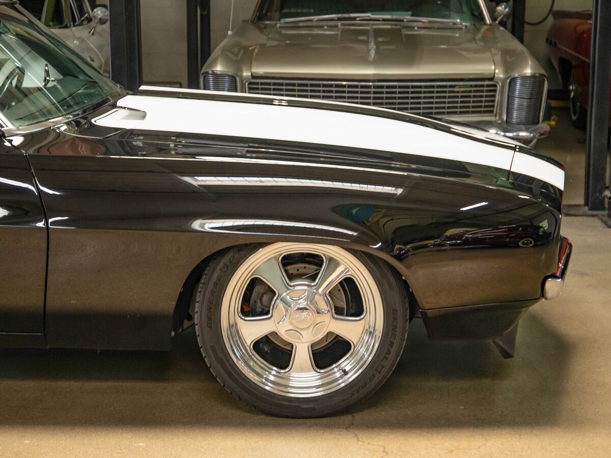 1969 Chevrolet Camaro RS Custom - photo 4