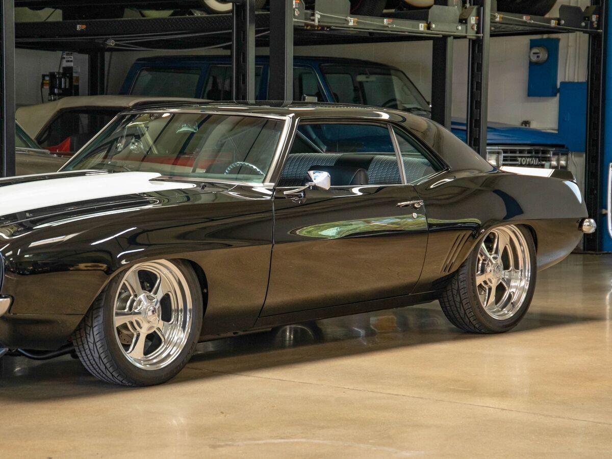 1969 Chevrolet Camaro RS Custom - photo 9