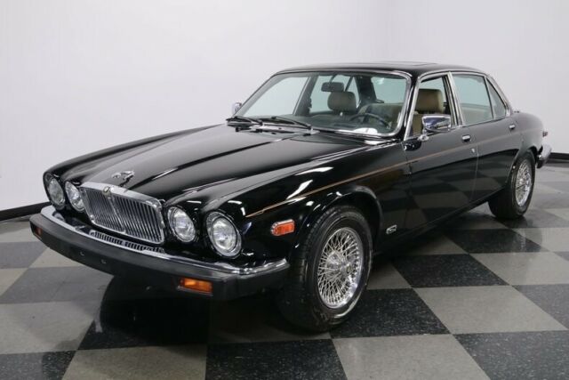 1985 Jaguar XJ6 Vanden Plas - photo 6