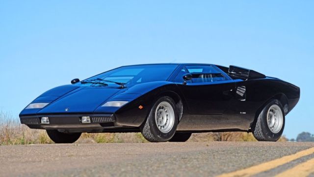 3.9L Carbureted V12 - Last Black/Black 1st Gen Produced! 1976 Lamborghini Countach LP400 Periscopica - Rare Nero/Nero - 350 Miles!