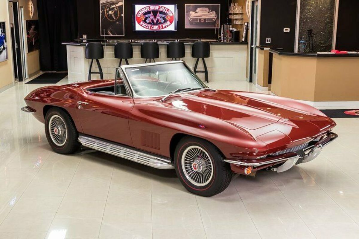 1967 Chevrolet Corvette Convertible - photo 11