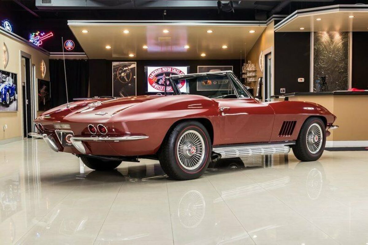 1967 Chevrolet Corvette Convertible - photo 13