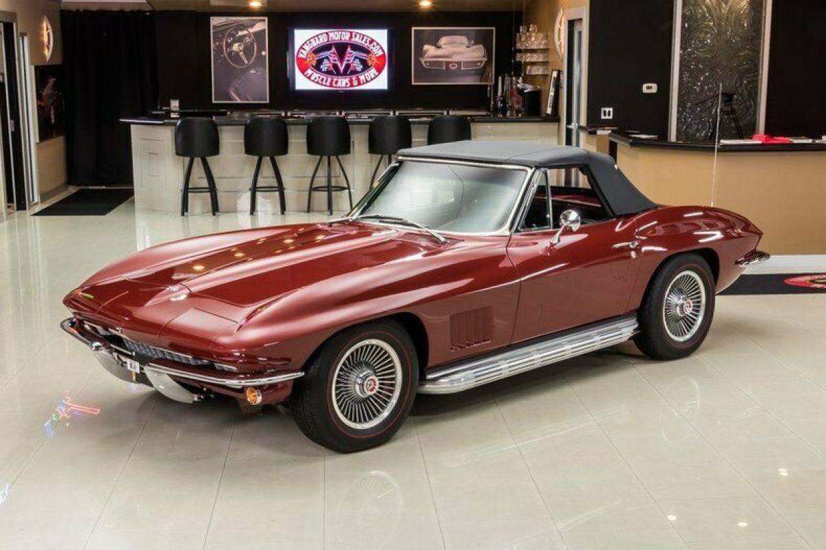 1967 Chevrolet Corvette Convertible - photo 7