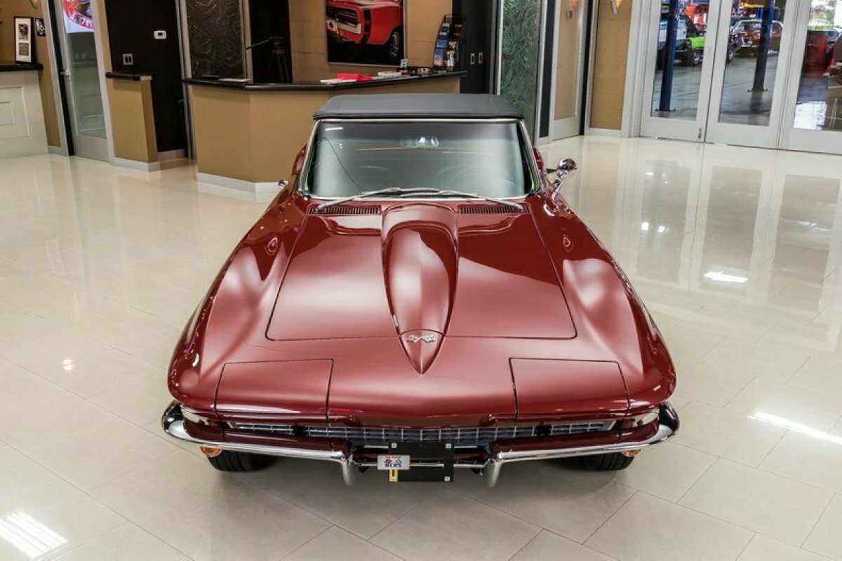 1967 Chevrolet Corvette Convertible - photo 9