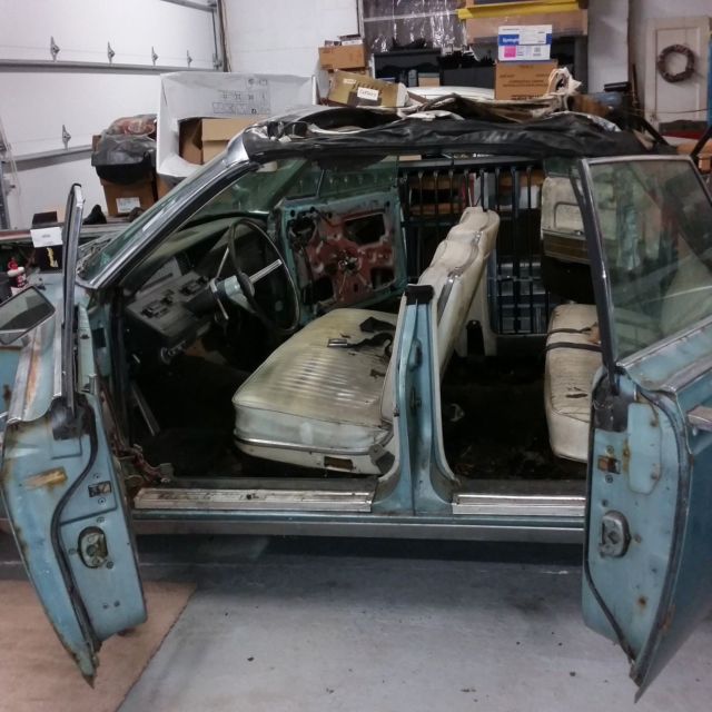 1966 Lincoln Continental Convertible - photo 9