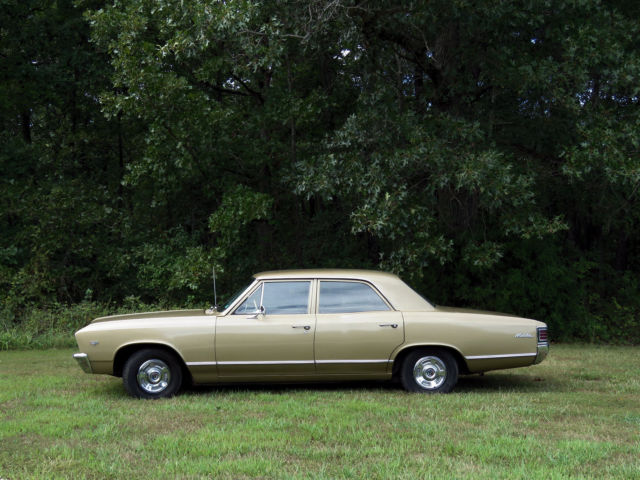 1967 Chevrolet Chevelle 4 door sedan - photo 11