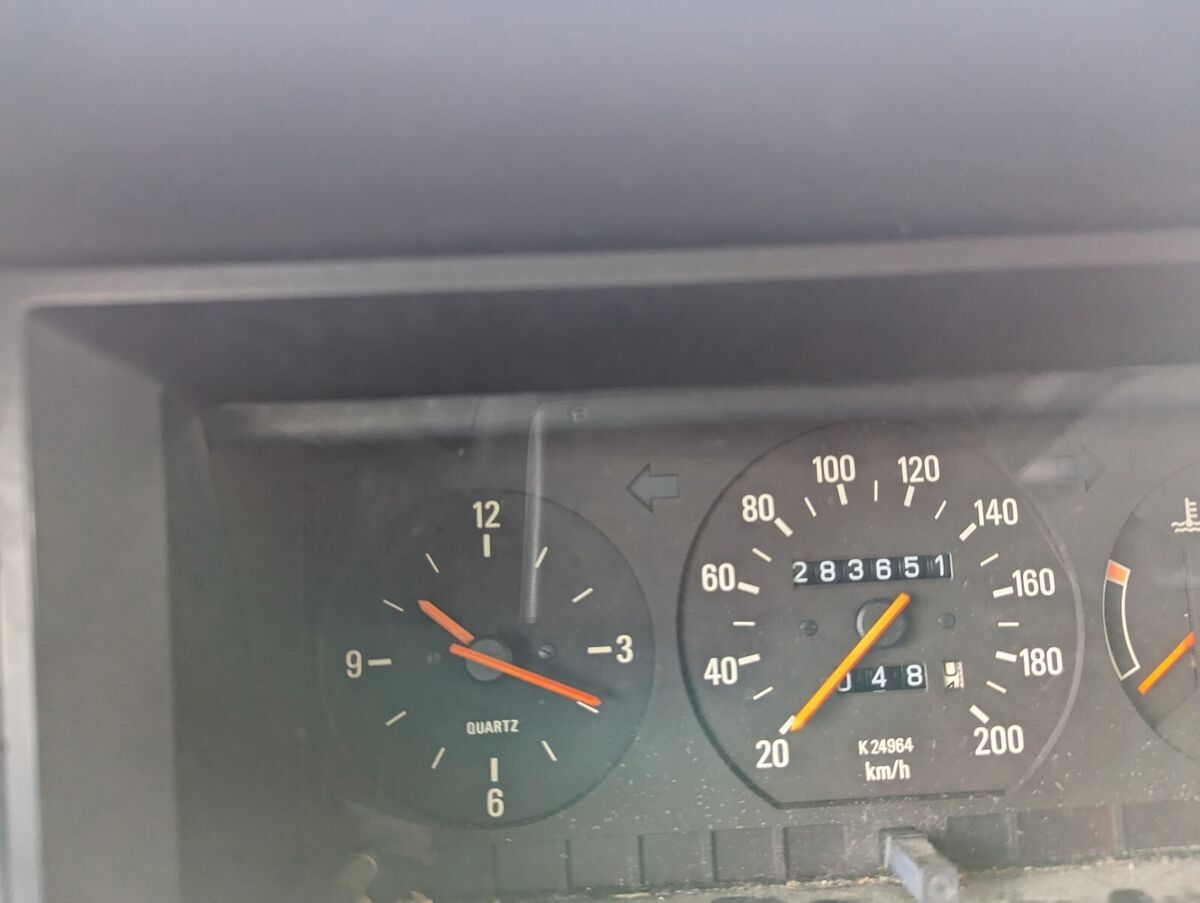1992 Volvo 240 - photo 4
