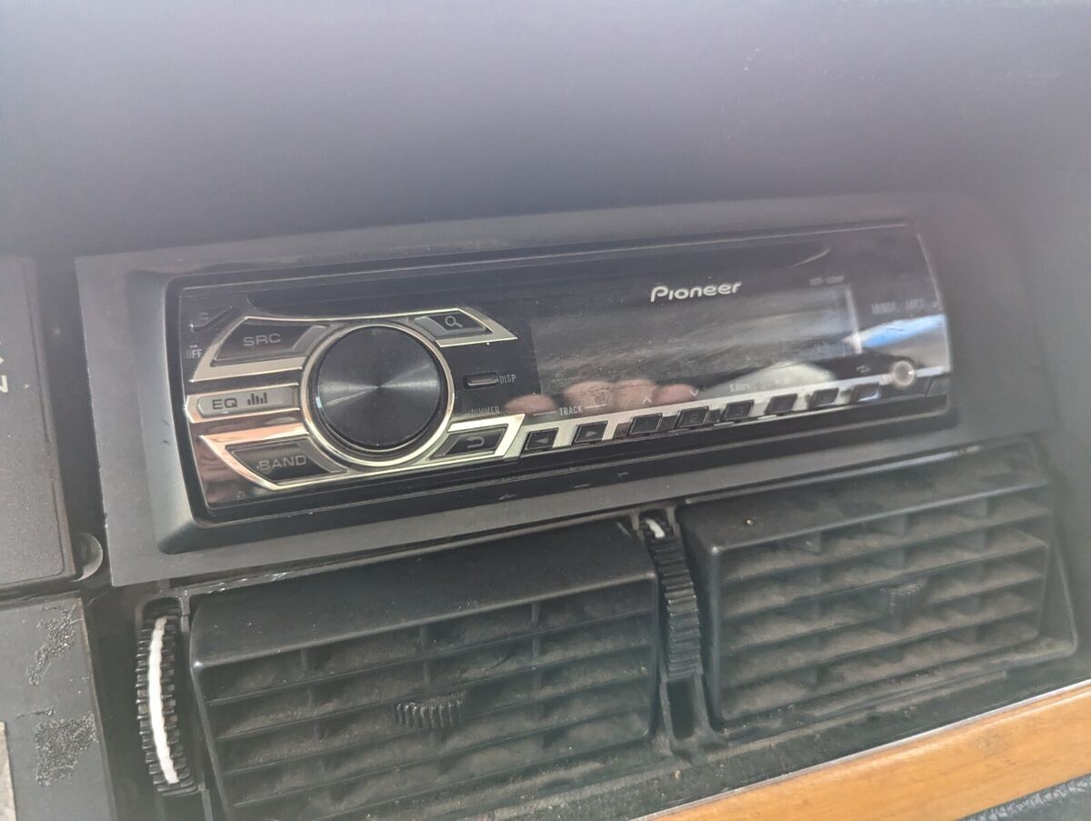 1992 Volvo 240 - photo 8
