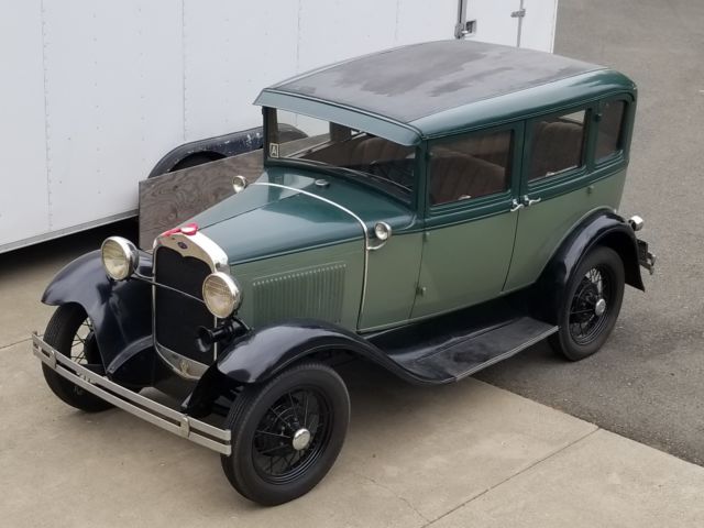 4 Door Town Sedan (aka Deluxe Fordor Saloon) 1931 Ford Model A Saloon