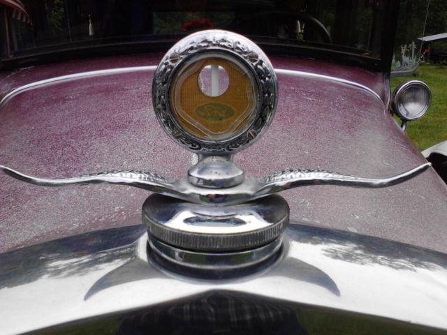 1930 Ford Model A Town Sedan - photo 12