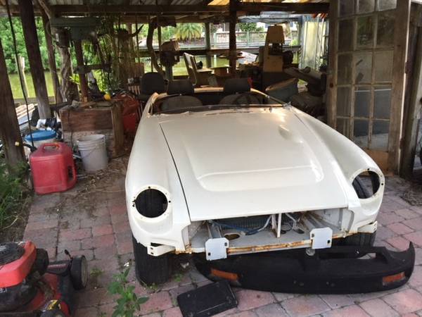 1977 MG MGB - photo 2