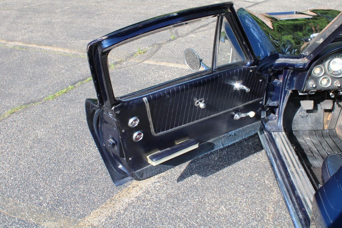 1963 Chevrolet Corvette Stingray - photo 13