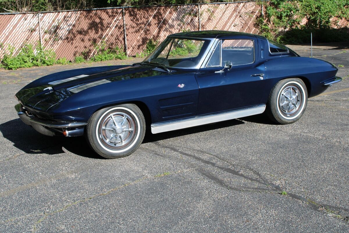 1963 Chevrolet Corvette Stingray - photo 2
