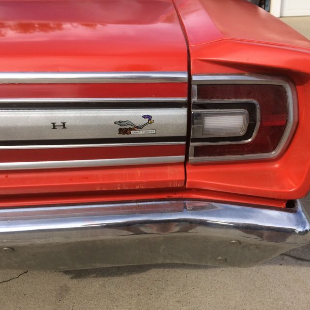 4 speed 1968 Plymouth Road Runner 440 1968 Plymouth Road Runner Road Runner