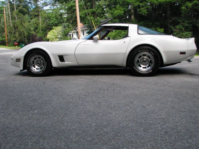 1980 Chevrolet Corvette - photo 12