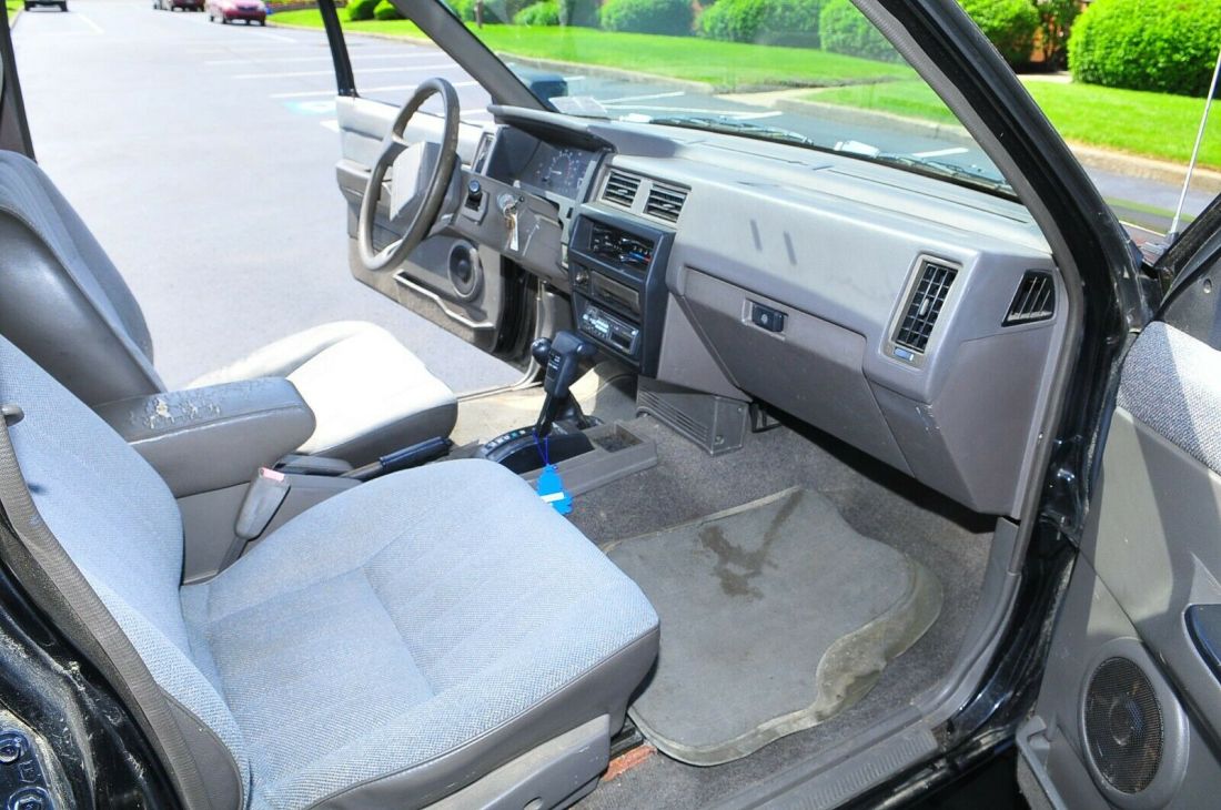 1990 Nissan Pathfinder XE - photo 12