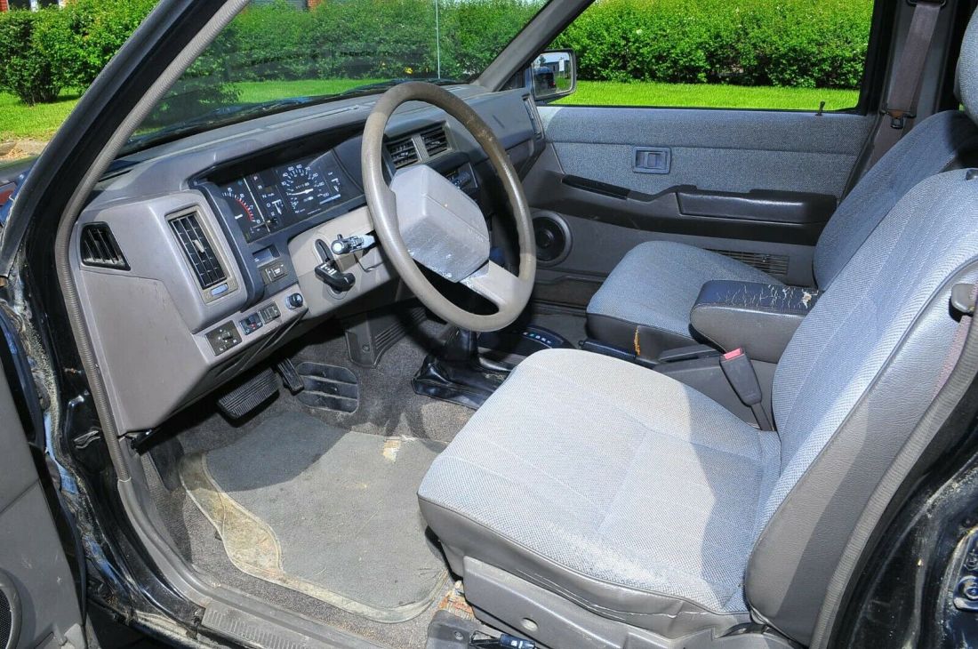 1990 Nissan Pathfinder XE - photo 6