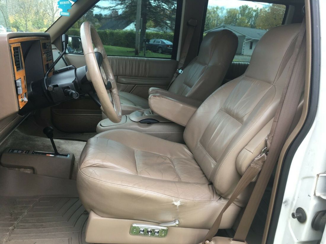 1993 Chevrolet Suburban K1500 - photo 4