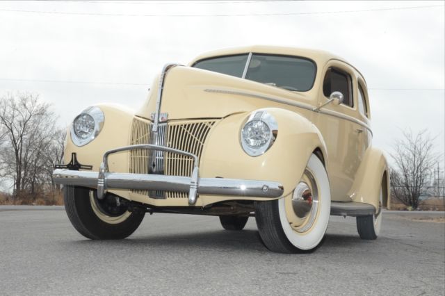 40 Ford Sedan,Columbia 2-speed axel,flathead 1940 Ford Standard