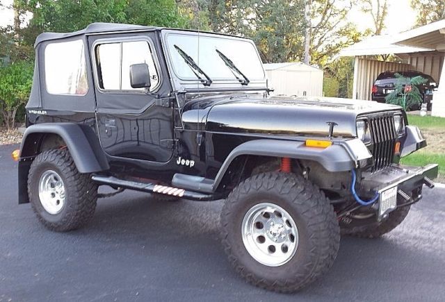 1992 Jeep Wrangler 2dr SUV 4WD - photo 3